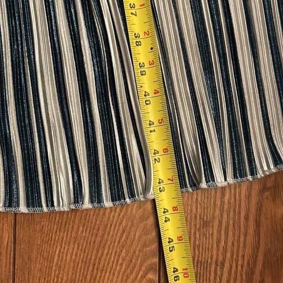 LulaRoe duster sweater, coverup, long vest - Picture 5 of 6